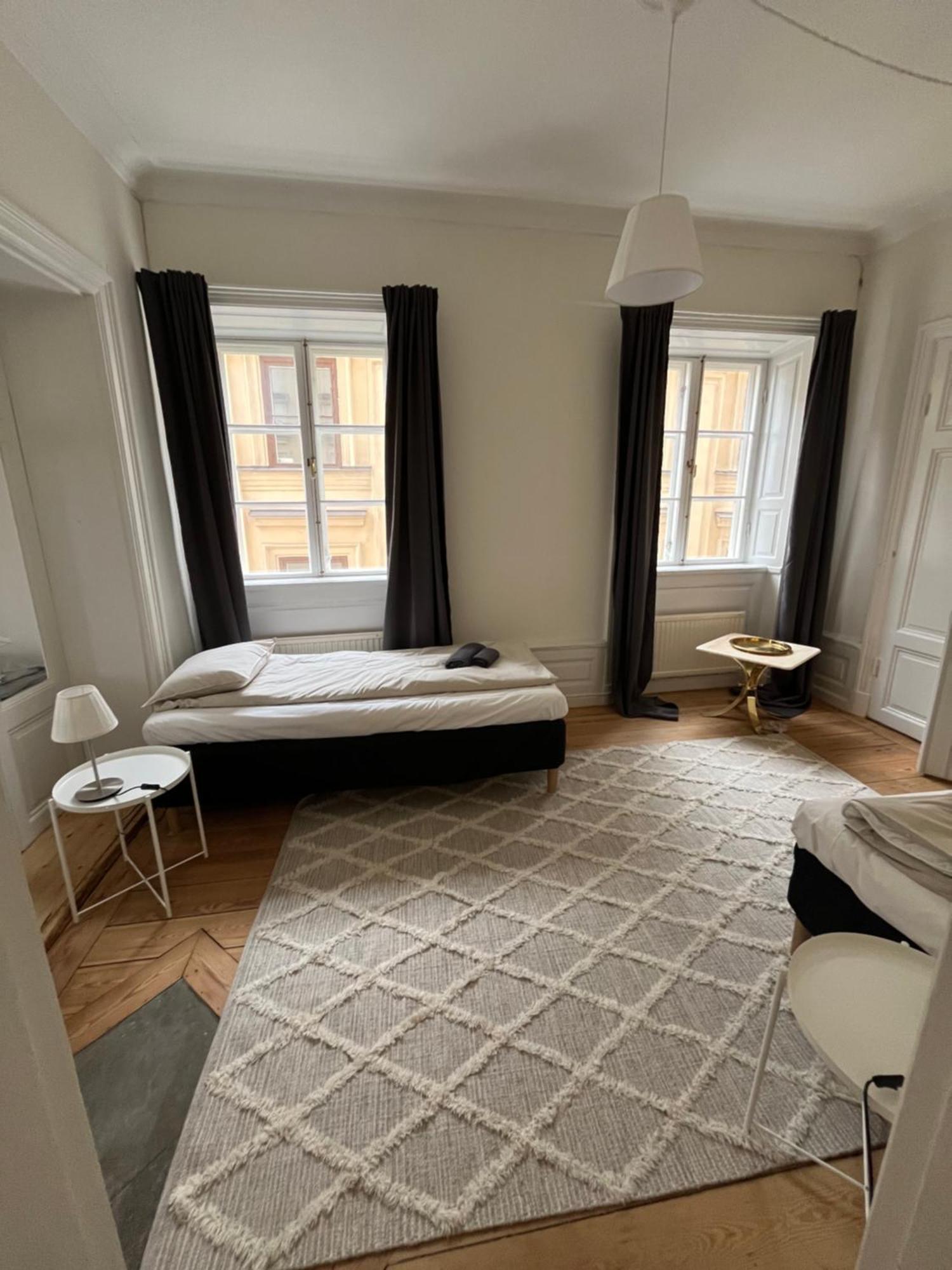 Home Inn Mrt19 Stockholm Bagian luar foto